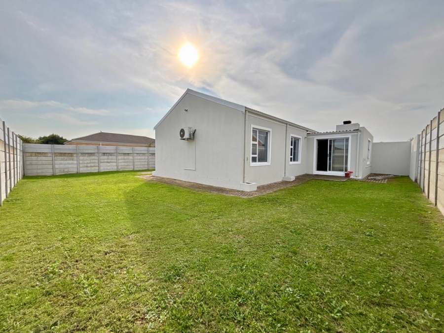 To Let 3 Bedroom Property for Rent in Windsor Park Estate Western Cape